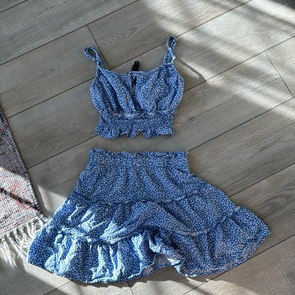XS blue floral skirt and tank set with audjustable top